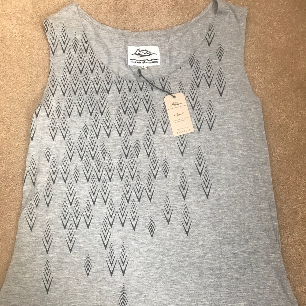 Raven & Lily Grey Tank